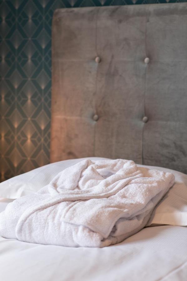 Belle Surprise Coeur De Ville, Cosy Avec Terrasse Cannes Zewnętrze zdjęcie